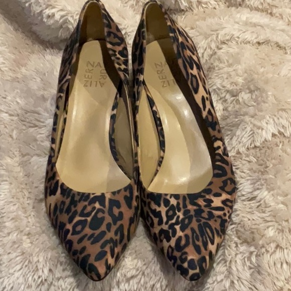 Naturalizer - Picture 2 of 4